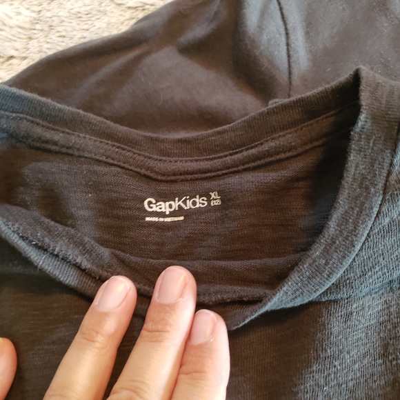 ‼️SOLD‼️ 2 GAP boys tshirts sz 12 - Picture 6 of 9